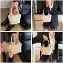 CR9098White-2617