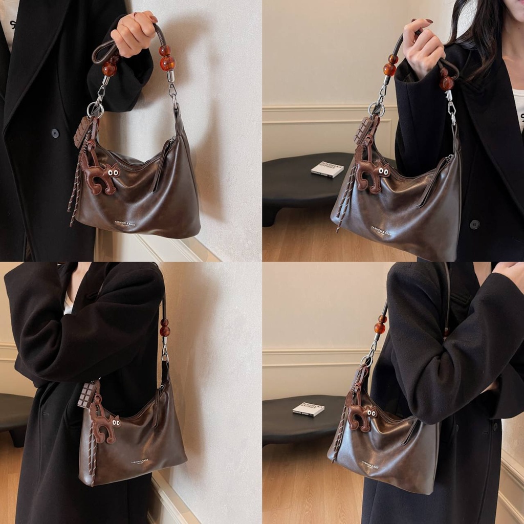 CR9121Black-2006